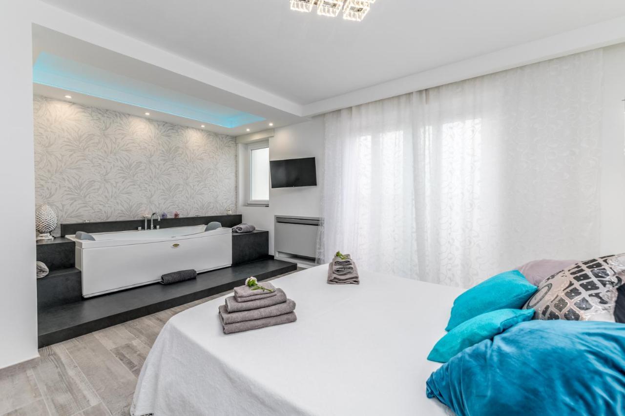 Dimora Alighieri Apartment Каровиньо Екстериор снимка