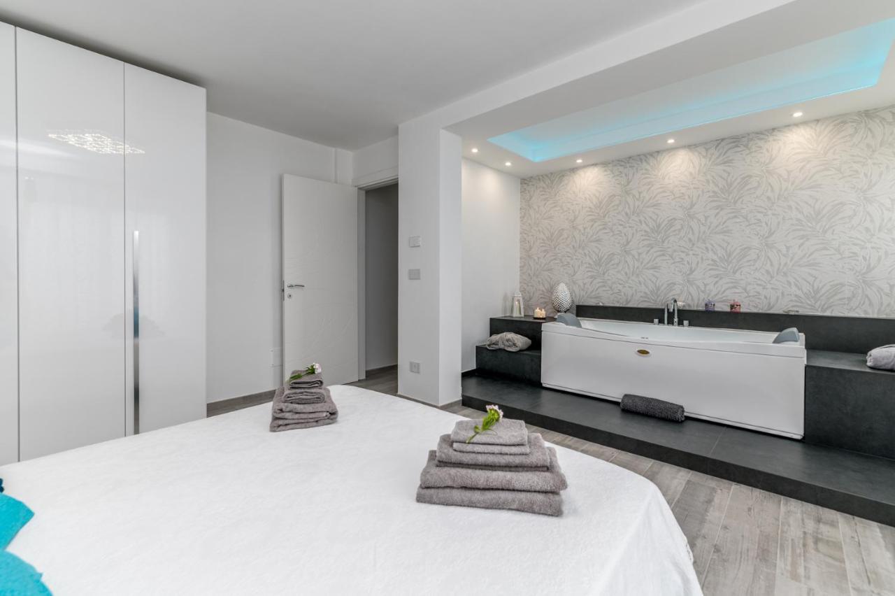 Dimora Alighieri Apartment Каровиньо Екстериор снимка